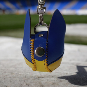 🐶 Llavero de Perrito de Cuero – Edición Boca Juniors